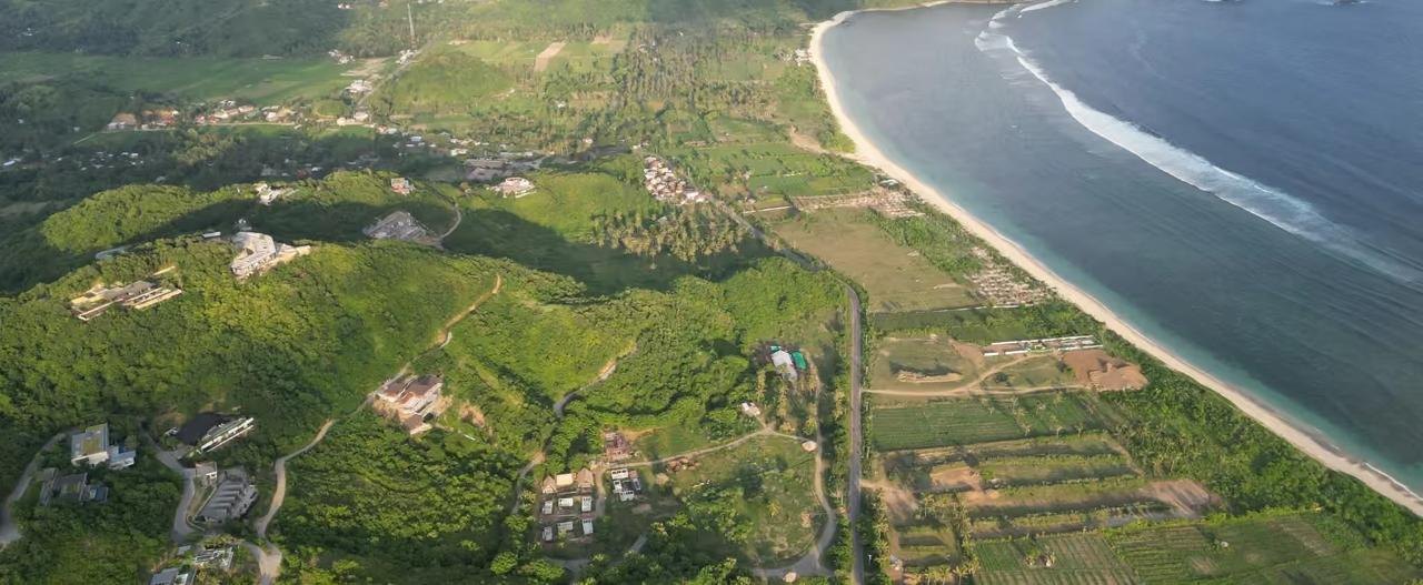 Panoramic view of Tampah Beach and bay, Mekar Sari, Lombok Tengah